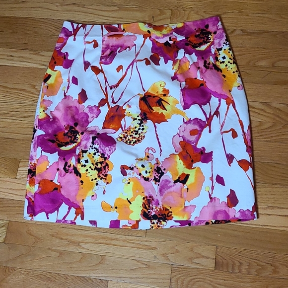 Worthington Dresses & Skirts - Worthington Colorful Floral Pencil Skirt